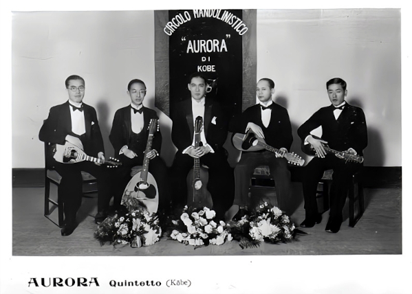 黎明マンドリンクインテット